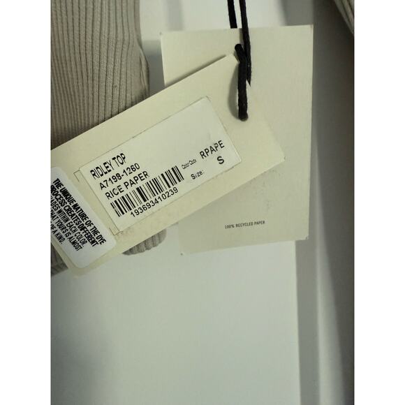 $118 New Agolde Ridley Rib Top - Rice Paper - Small - Picture 10 of 11